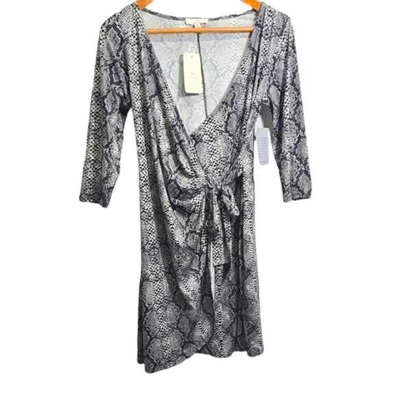 Como Vintage Snakeskin 3/4 Sleeve Wrap Dress Size Small New - Picture 1 of 4